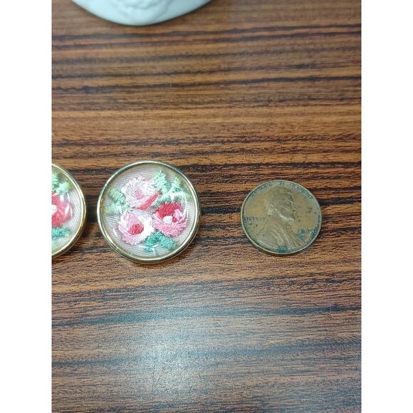Floral Embroidered Unique Retro Pink Red Green Clip On Round Earrings Beautiful - Picture 4 of 9